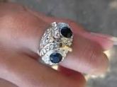 Coruja dourada com strass